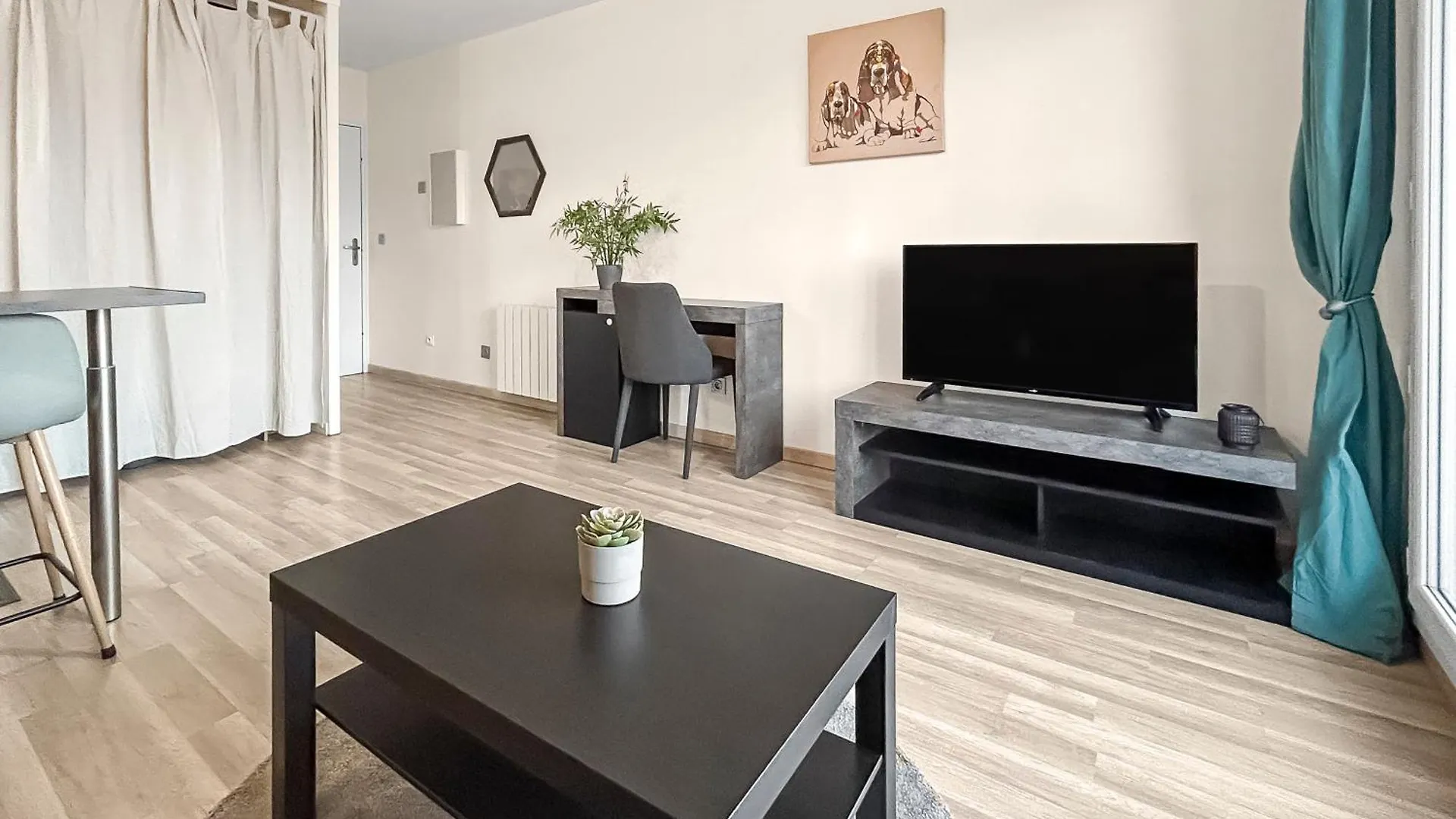 Studio Lumineux Vue Montagne Grenoble 0*,  France